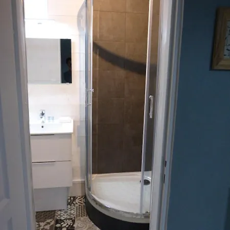 La Roseraie Pensión Saint-Étienne-au-Mont